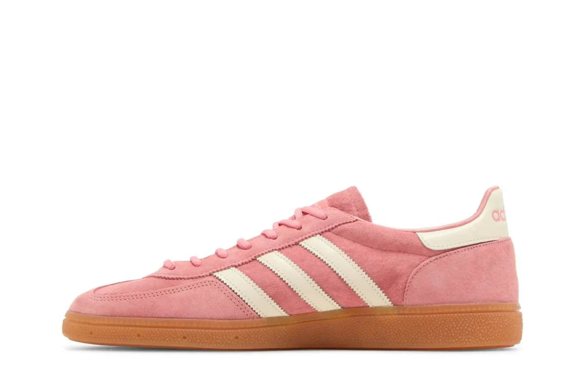 Sportowe i intensywnie różowe buty adidas Handball Spezial