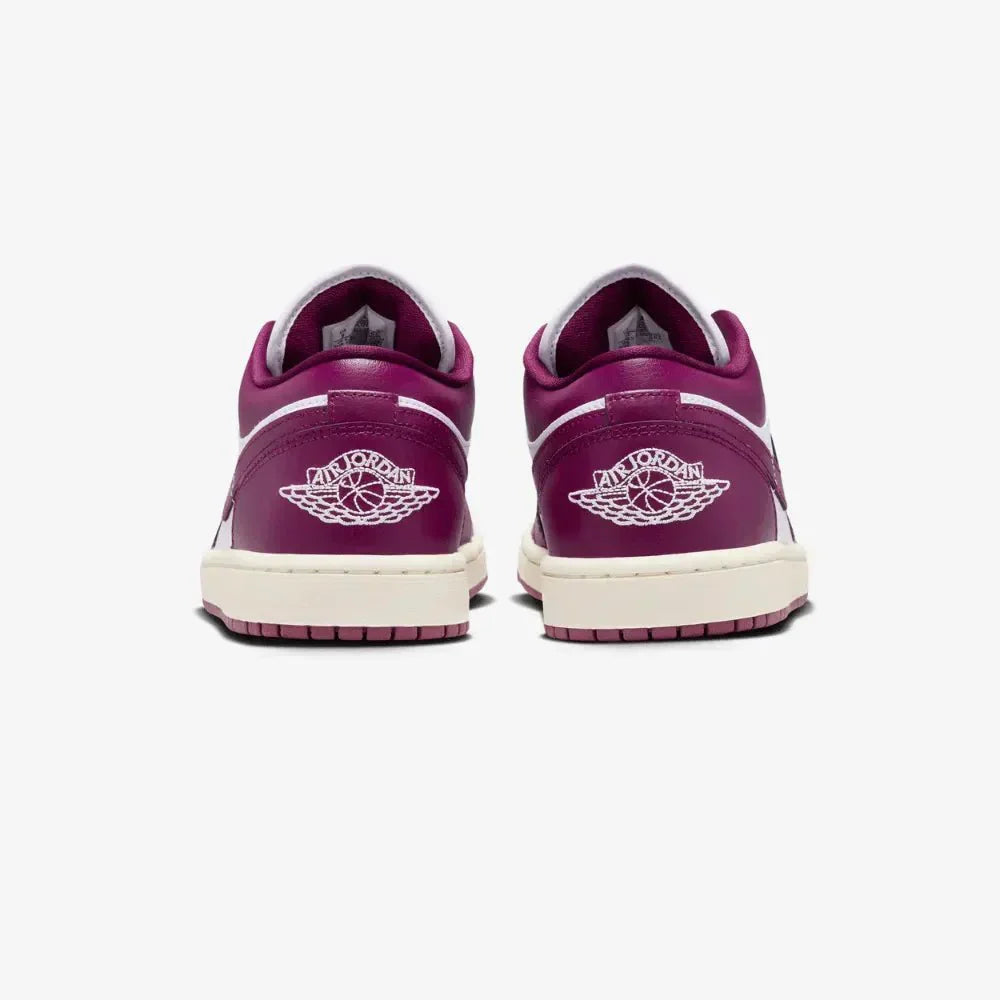 idź Jordan 1 Low Bordeaux Fioletowy