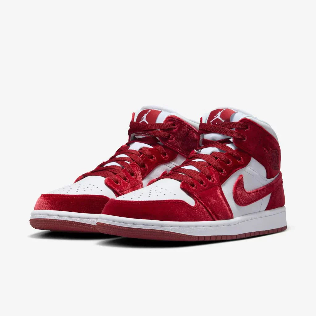 Air Jordan 1 Mid SE Red Velvet